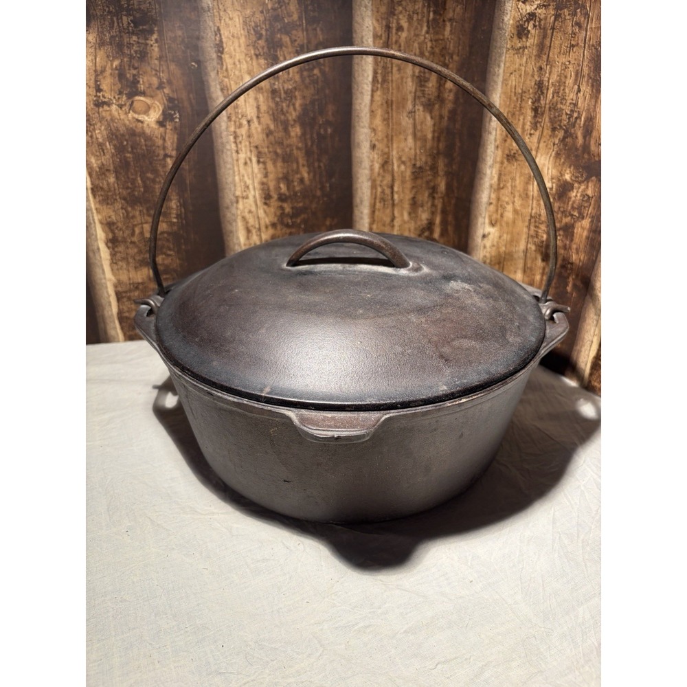 Vintage Lodge Cast Iron Dutch Oven with Lid